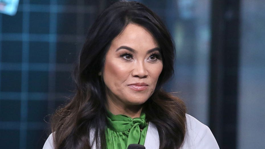 Reality star Dr Pimple Popper suffered a stroke while filming her show, says part of her brain 'died' Melbourne Education
